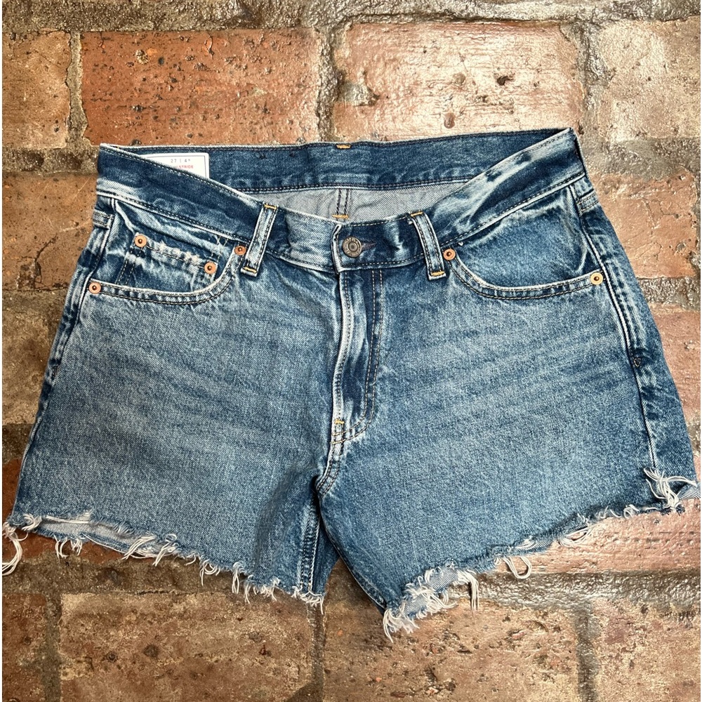 Gap Low Stride Jean Short - Size 27